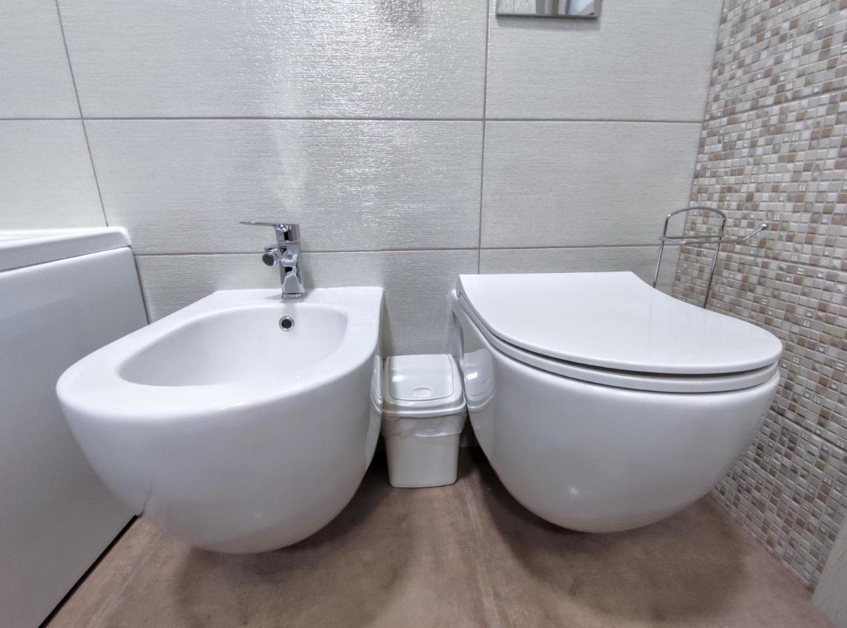 "Well-Being" Popular Among Business Person Apartment Lviv Exterior photo