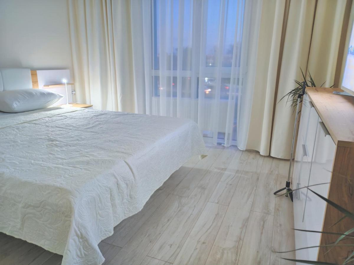 "Well-Being" Popular Among Business Person Apartment Lviv Exterior photo
