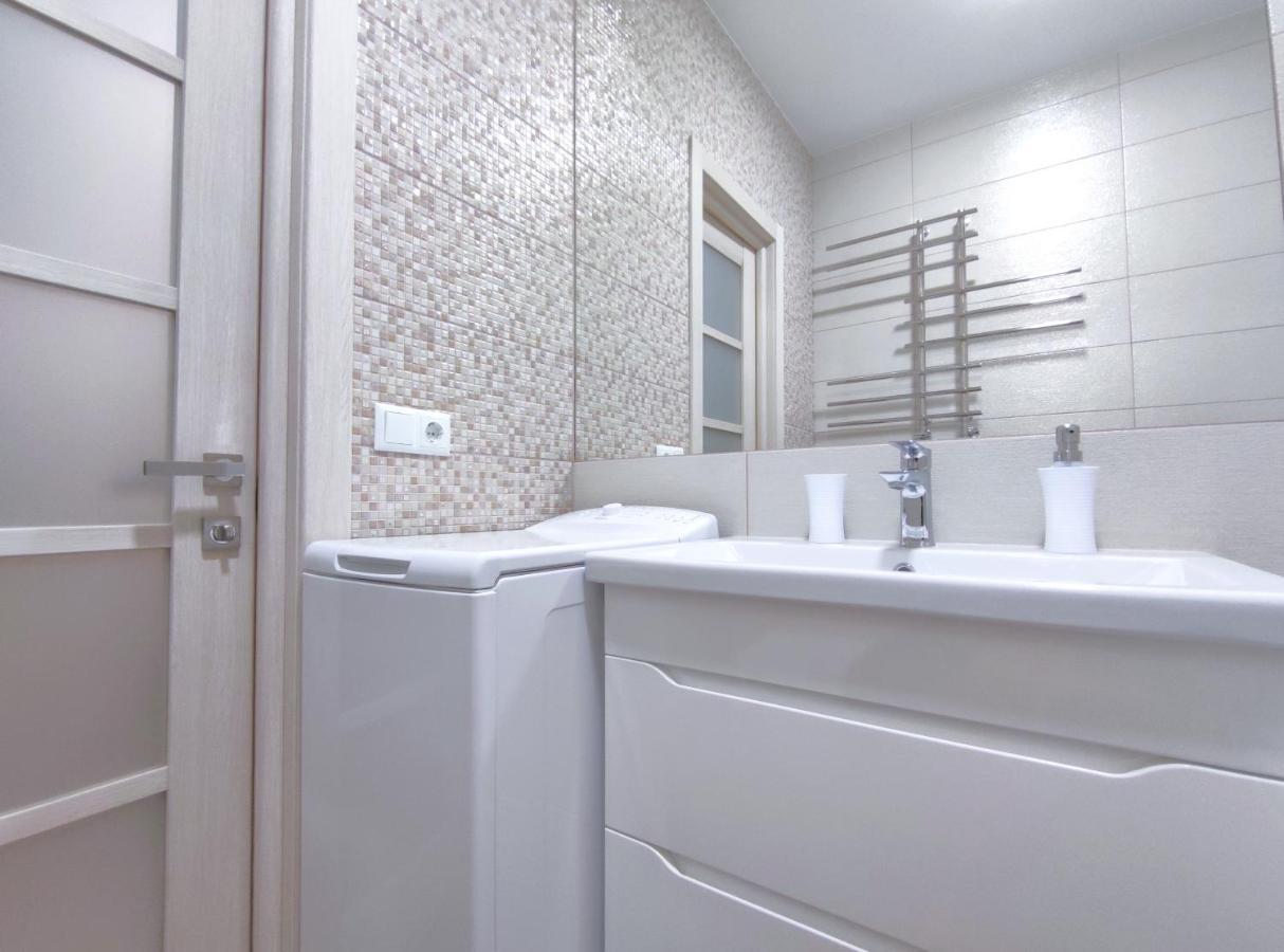 "Well-Being" Popular Among Business Person Apartment Lviv Exterior photo
